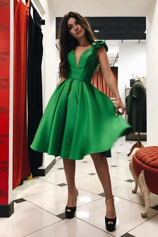 Green Short Homecoming Dresses,Formal Dresses A-line Knee Length Party Dresses Tunics Fall fleece Green Short Homecoming Dresses,Formal Dresses A-line Knee Length Party Dresses Tunics Fall fleece
