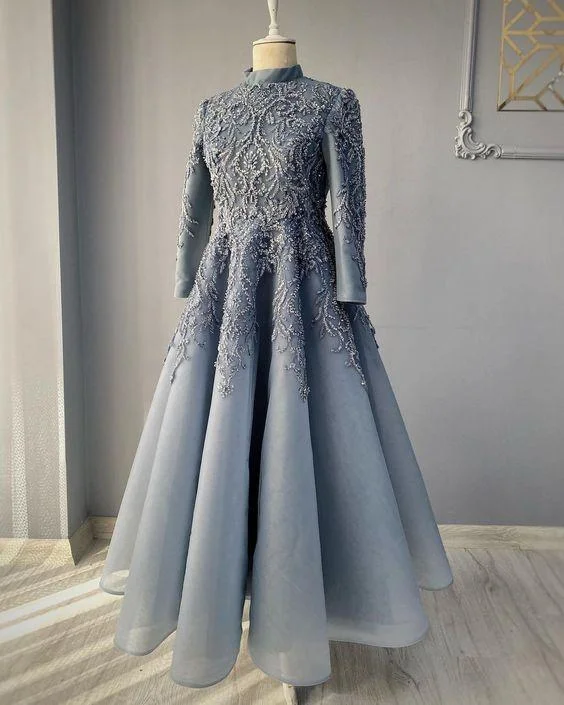 As photo(Grey)