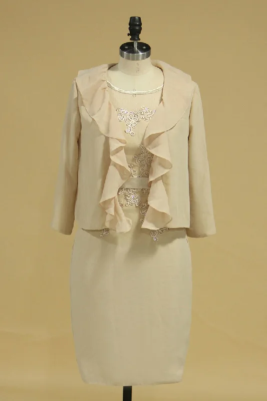 Scoop Mother Of The Bride DressesSheath Chiffon With Applique Knee Length