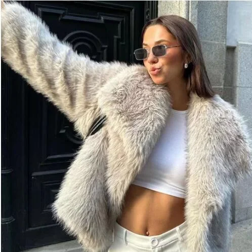Fashion Artificial Fox Fur Winter Women Jacket Coats Stand-Up Collar Roll-Neck Collar Turtle Neck Fashion Artificial Fox Fur Winter Women Jacket Coats Stand-Up Collar Roll-Neck Collar Turtle Neck
