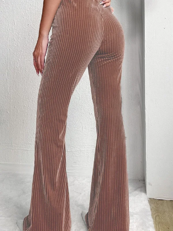 70s-inspired corduroy trousers Trousers fashionable chic