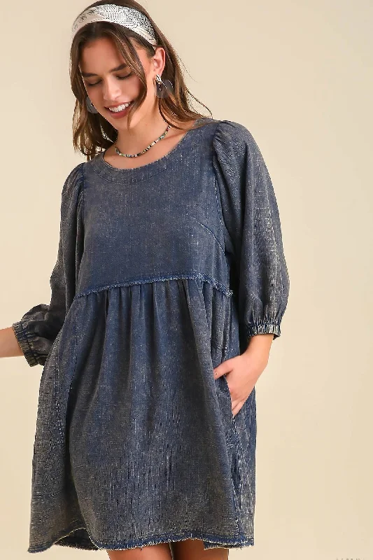 Umgee Linen Mineral Wash Round Neck BabyDoll Dress in Navy