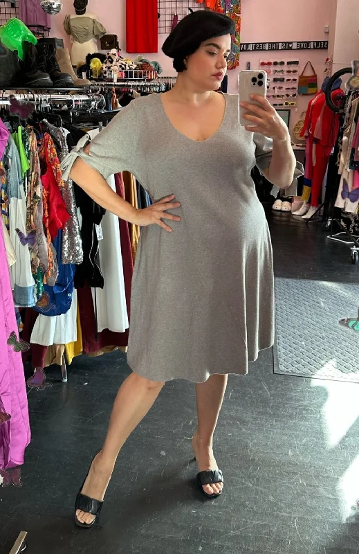 525 America Gray Scoop Neck Short Sleeve Sweater Dress, Size 1X Handmade Hand-knitted Hand-woven 525 America Gray Scoop Neck Short Sleeve Sweater Dress, Size 1X Handmade Hand-knitted Hand-woven