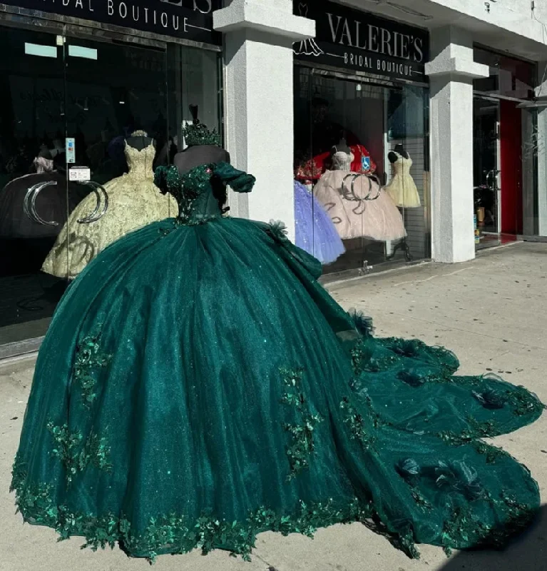 Princess Emerald Green Off Shoulder Ball Gown Quinceanera Dresses 2024 Beads Birthday Party Flowers Sweet 16 Dress Vestidos Princess Emerald Green Off Shoulder Ball Gown Quinceanera Dresses 2024 Beads Birthday Party Flowers Sweet 16 Dress Vestidos