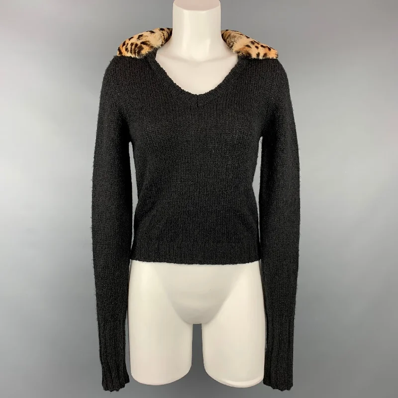 BLUMARINE Size 4 Black Knitted Wool Blend V-neck Pullover Kimono Neck Pullover