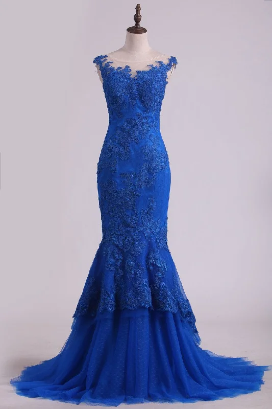 Mermaid Evening Dresses Bateau Sweep Train With Applique Tulle