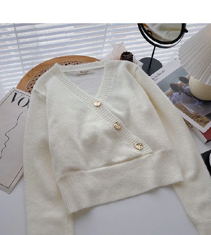 Long sleeved knitted sweater is thin and fashionable  6079