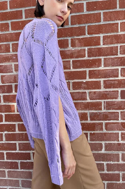 Argyle Cape V Neck in Lilac