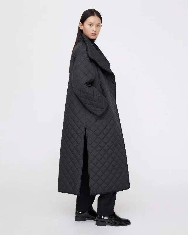 QUILTED COAT / BLACK