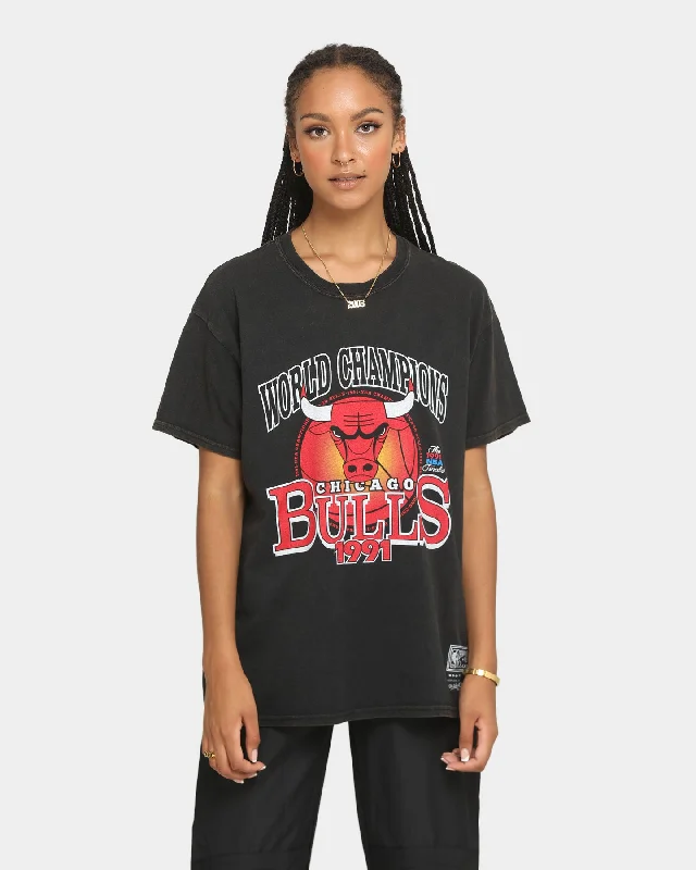 Mitchell & Ness Chicago Bulls World Champs Ball Vintage T-Shirt Vintage Black